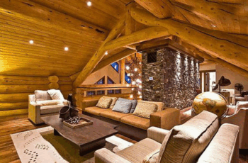 This Tiny Cabin Is the Coziest Way to ‘Rewild’ Yourself (And Yes, There’s a Hot Tub)